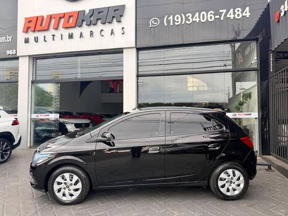 CHEVROLET ONIX 1.4 MPFI LT 8V FLEX 4P MANUAL CHEVROLET ONIX 1.4 MPFI LT 8V FLEX 4P MANUAL